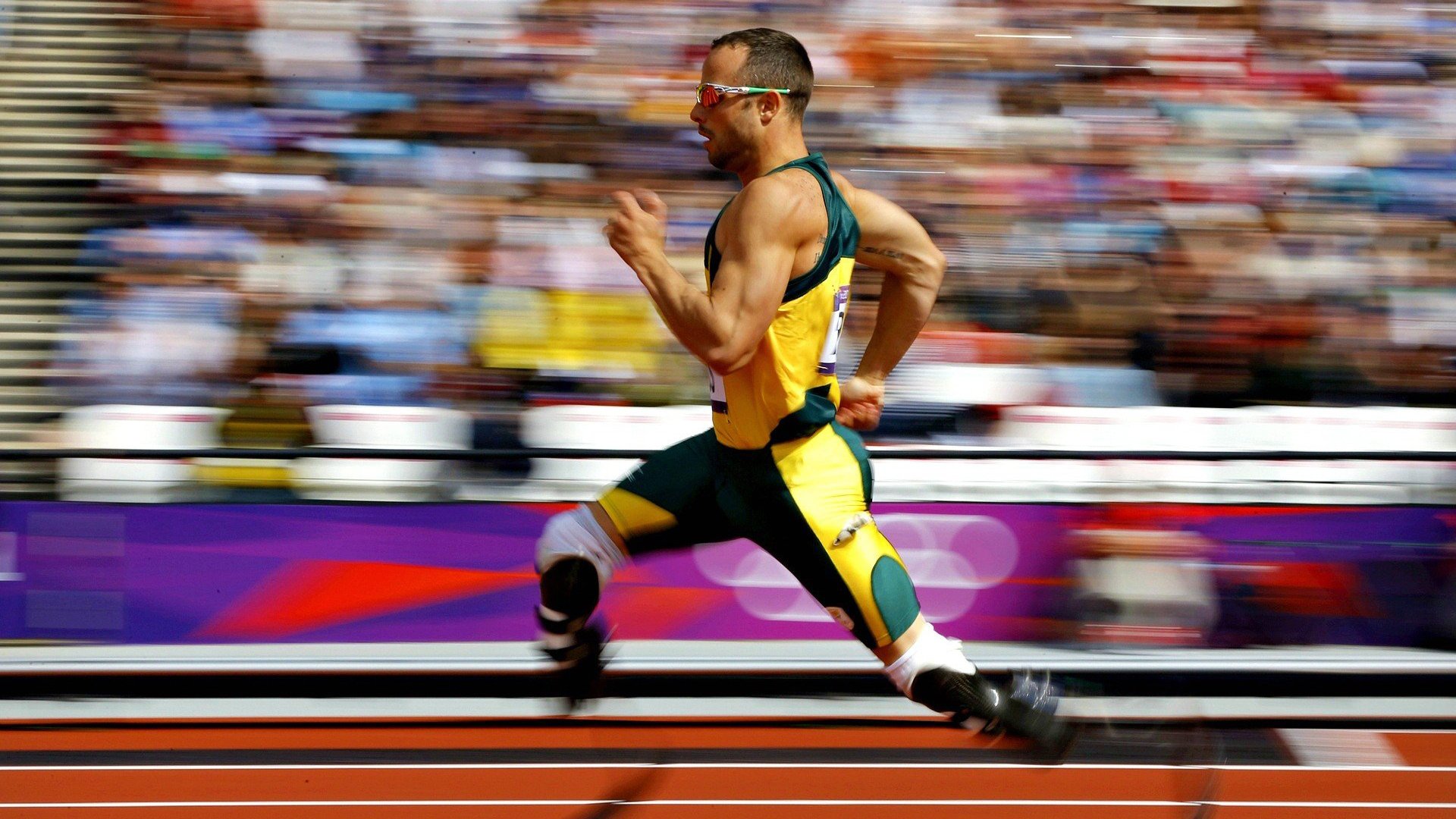 体能考验：运动员如何应对激烈比赛？，运动员如何克服赛前紧张